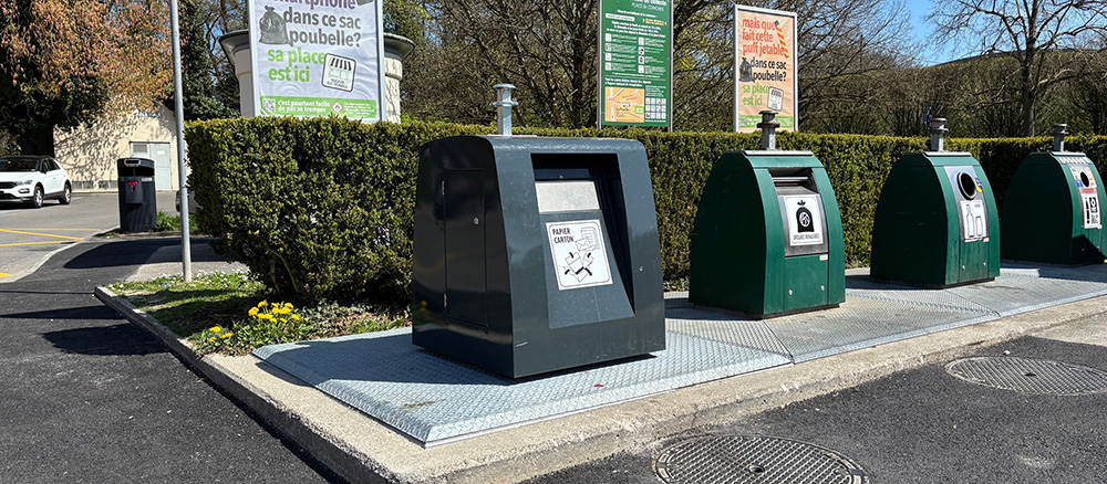 Nouveaux compacteurs pour la collecte du papier